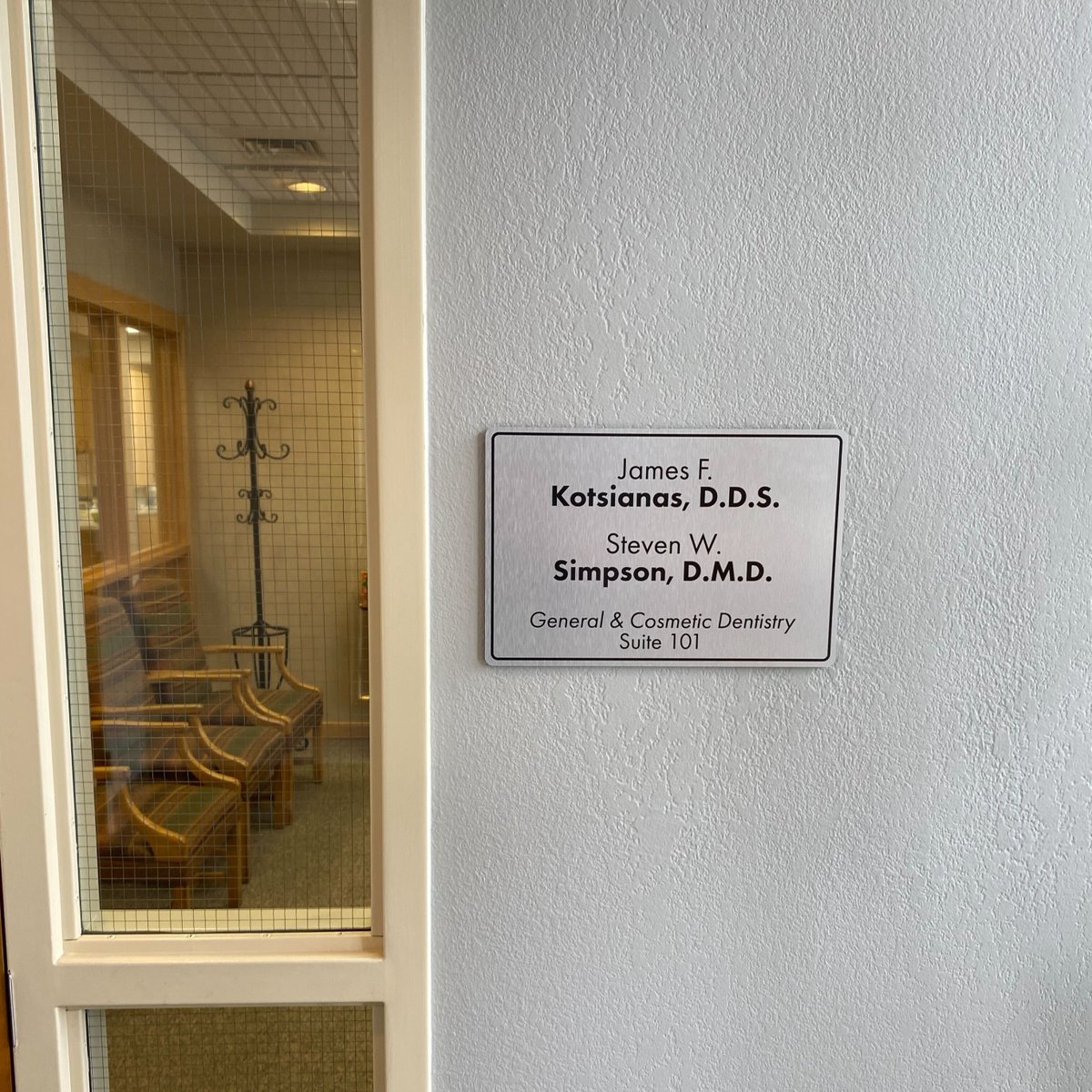 Whether it’s for offices, events, schools, or facilities, we create signage that’s clear, cohesive, and on-brand.

#roomsignage #customsigns #graphiccreations #wayfinding #interiorsignage #brandingdetails #signsolutions