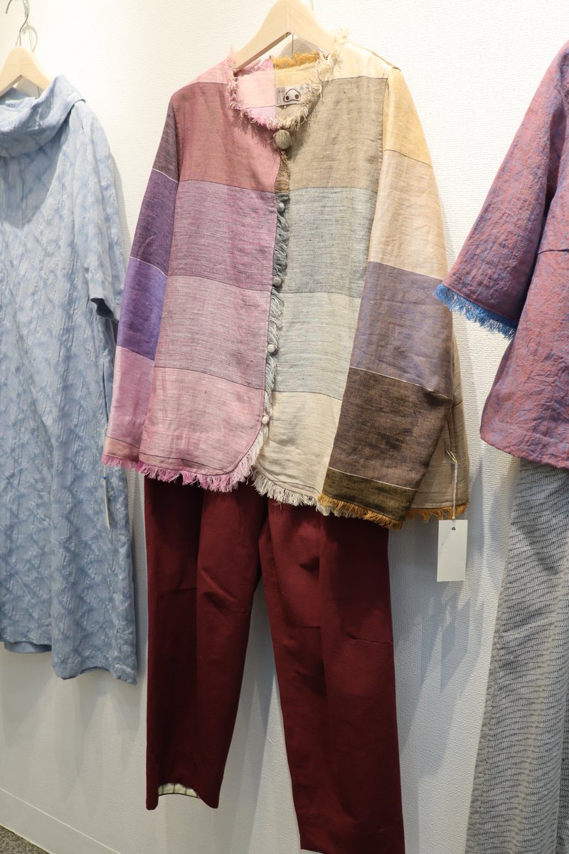ArtspaceK's tweet photo. 🎉始まりました。
織工おきぬ  2026 
あきふゆの服展   
2026年4月16日（木）～21日（火）   
11:00～18:00（最終日は15:00まで）   
手の込んだ作品を数多く作って下さいました。
どうぞお楽しみください。
#神楽坂 #飯田橋 #創作服 #洋服 #オーダーメイド #ハンドメイド #手作り #ハンドメイド好きと繋がりたい #イベントhb