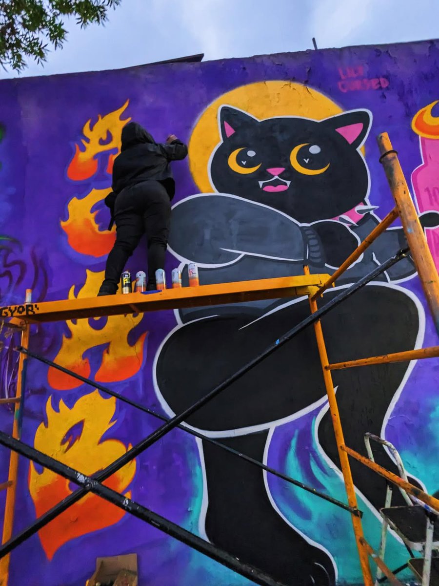 Radical Graffiti tweet media