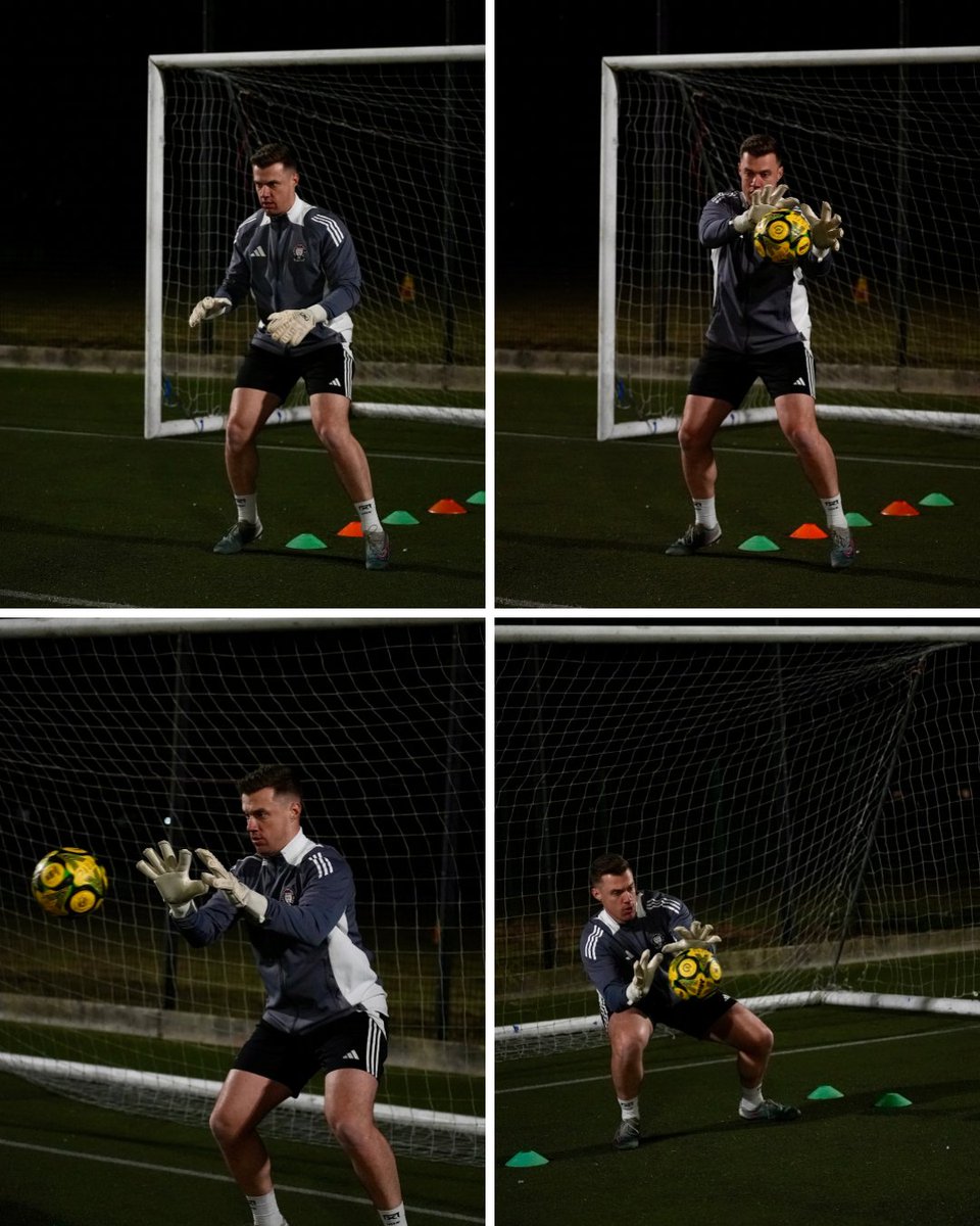 hassocksfc's tweet image. Locked in 🔴⚪️

Full focus in training ahead of a massive Saturday 💪

#UTR #NonLeague #Training #IsthmianLeague #Matchday