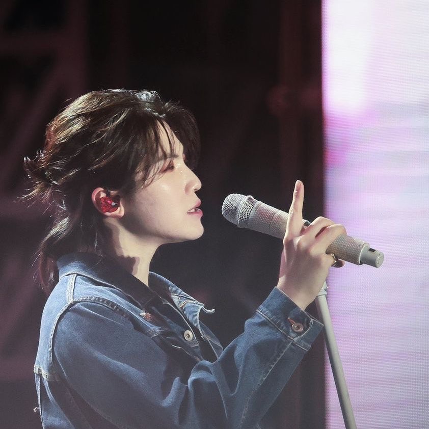 wz day 💌 tweet media