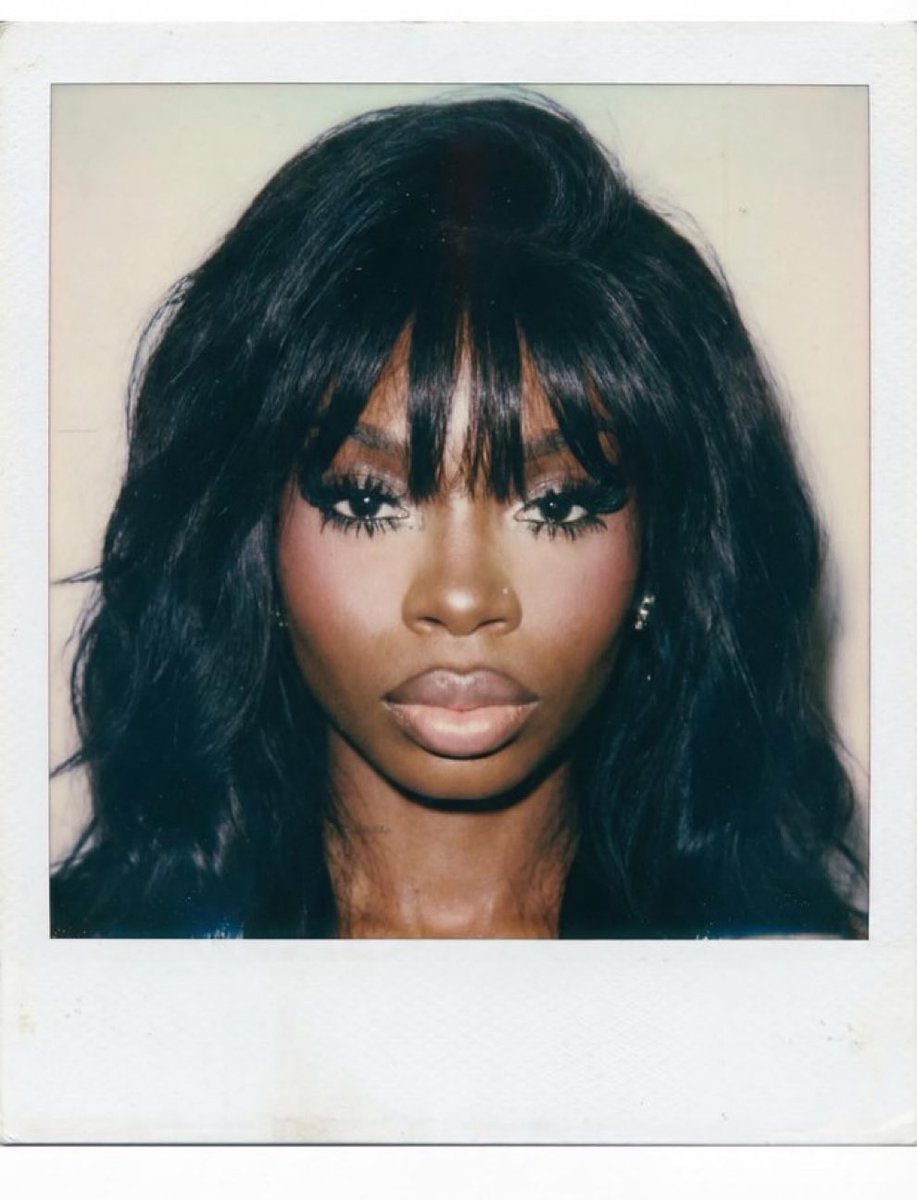 lumi 🖤 tweet media