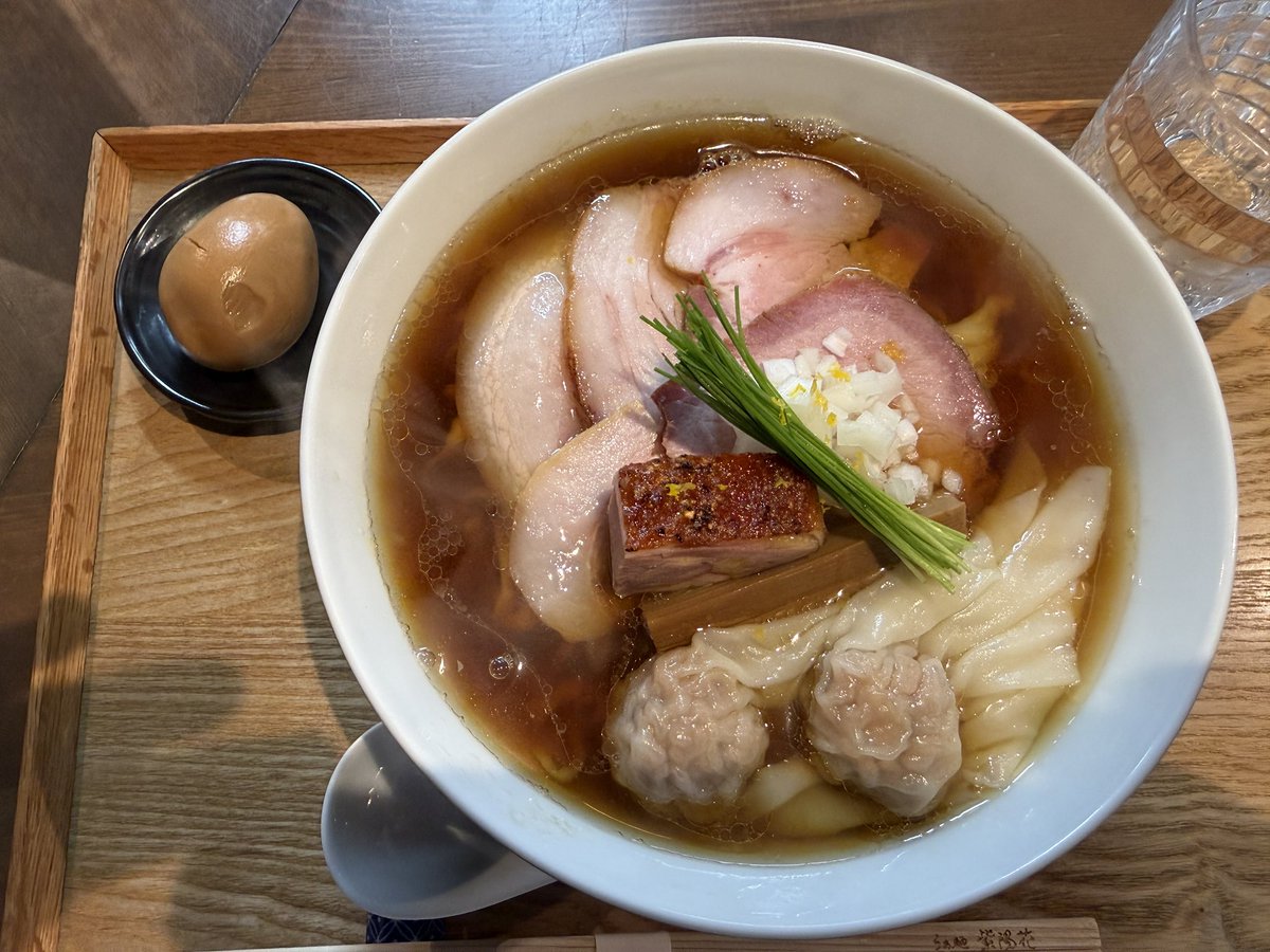 ቻョᨚﾞ tweet media