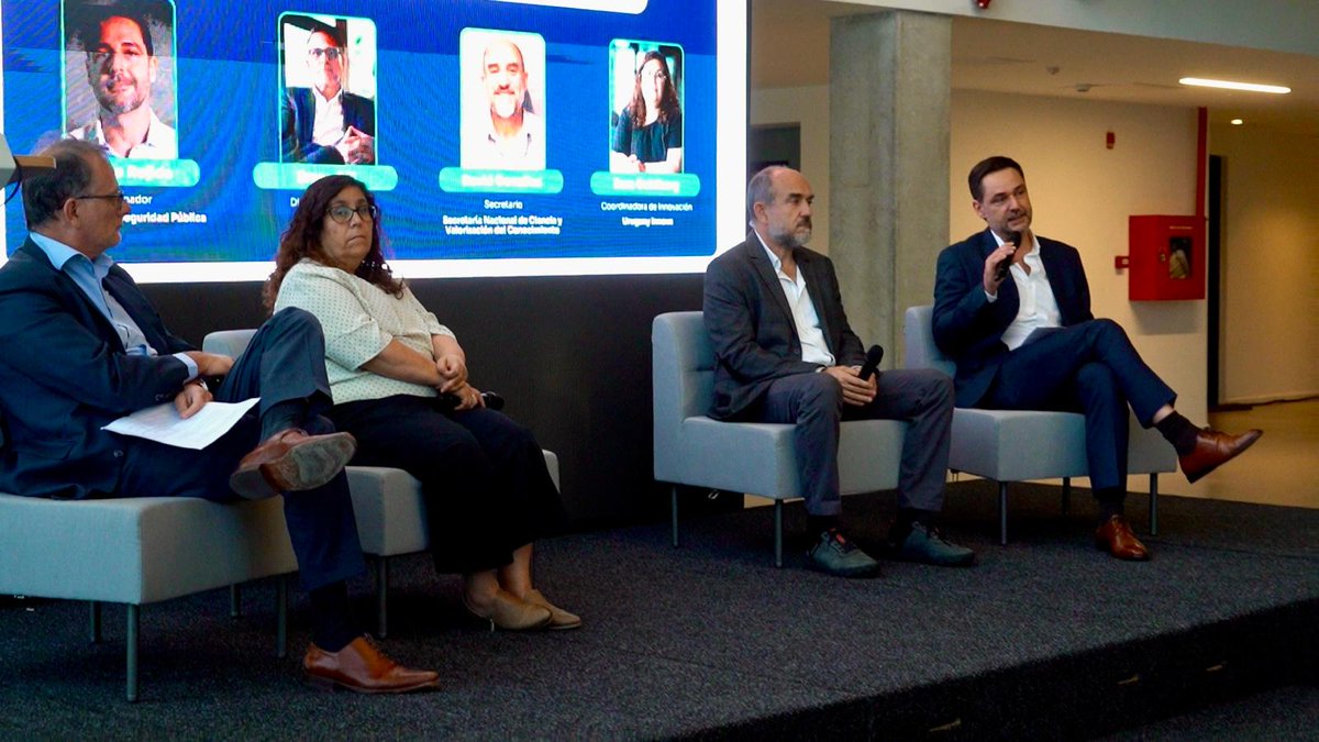 pnsp_uy's tweet photo. Junto a @UruguayInnovaUI, @SENCI_Uy  y @el_BID presentamos “Qué funciona para reducir la violencia, el delito y la reincidencia”, un análisis de 205 revisiones sistemáticas y metaanálisis internacionales (2000–2025).

▶️ Acceder a la publicación: https://t.co/rGRpEgKbPM https://t.co/2kUFh7rQXK