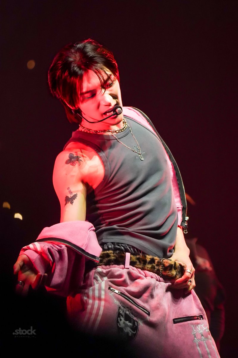 humming_in_'s tweet photo. 2025/01/19 UTO FEST Yokohama
#TEN #李永钦 #テン https://t.co/vpFCJOIQut