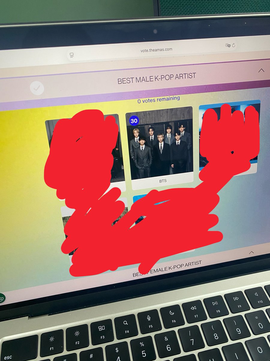 Cami ⟭⟬⁷ 🪭IS SEEING BTS🇨🇴 tweet media