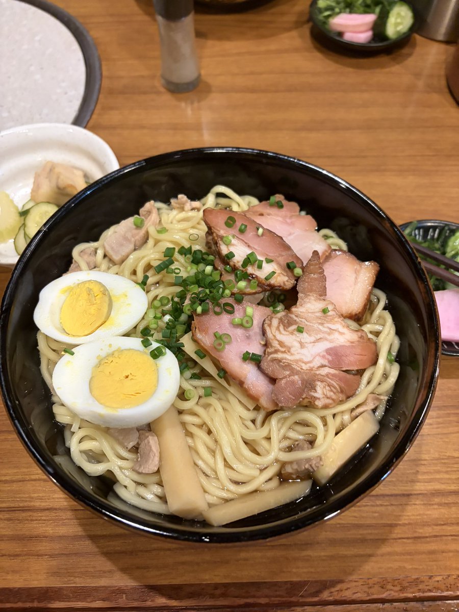 私を殺してから先に進んでねw tweet media