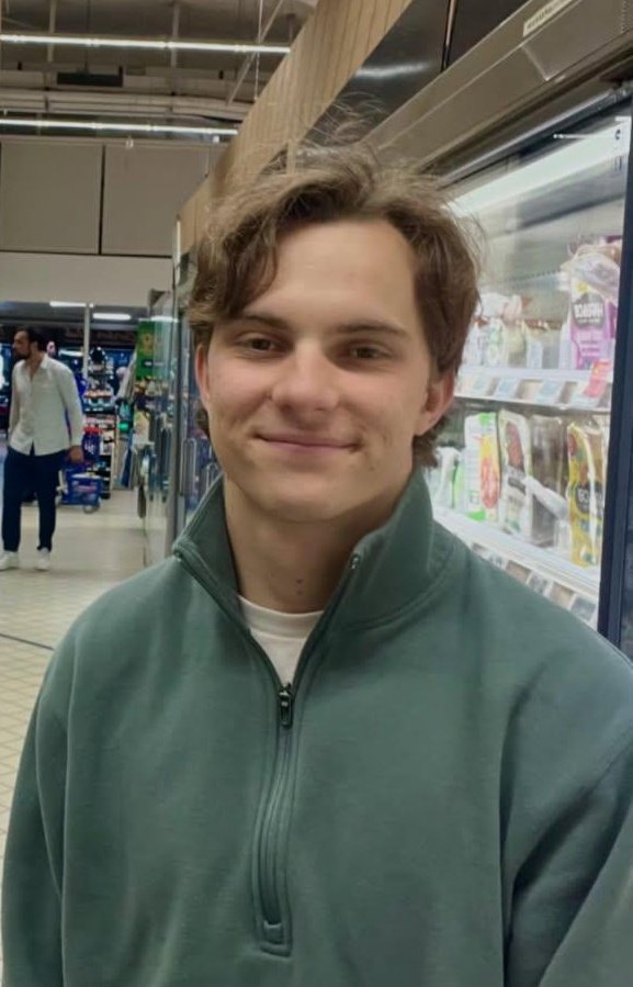 ari 🌸 tweet media