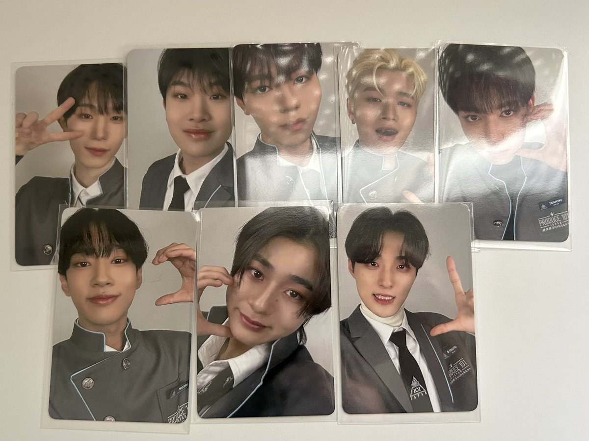 よん。 tweet media