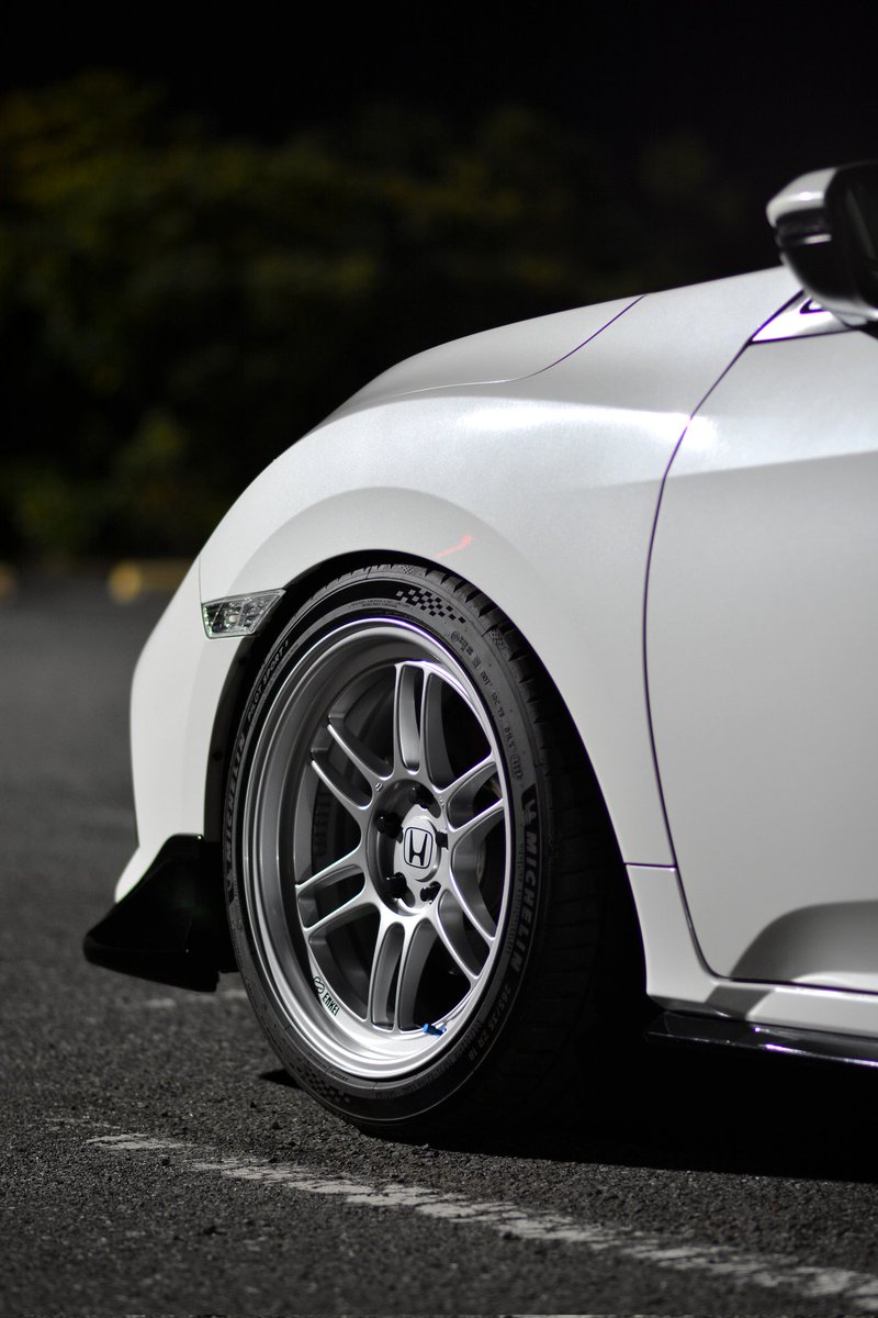 okaya_FK7's tweet image. #あなたの愛車の夜の姿を見せて

ﾎﾞﾃﾞｨ全体よりﾎｲｰﾙとかﾃｰﾙﾗﾝﾌﾟ撮る方が楽しい。