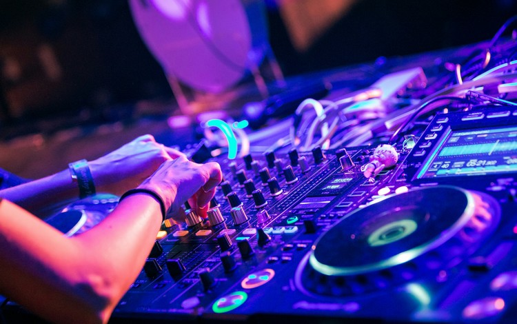 legalnewsfrance's tweet image. CJUE : portée de l'exception de pastiche dans le sampling
#CJUE #Sampling #Echantillonnage #Pastiche #ExceptiondePastiche #Kraftwerk
legalnews.fr/pitic/propriet…