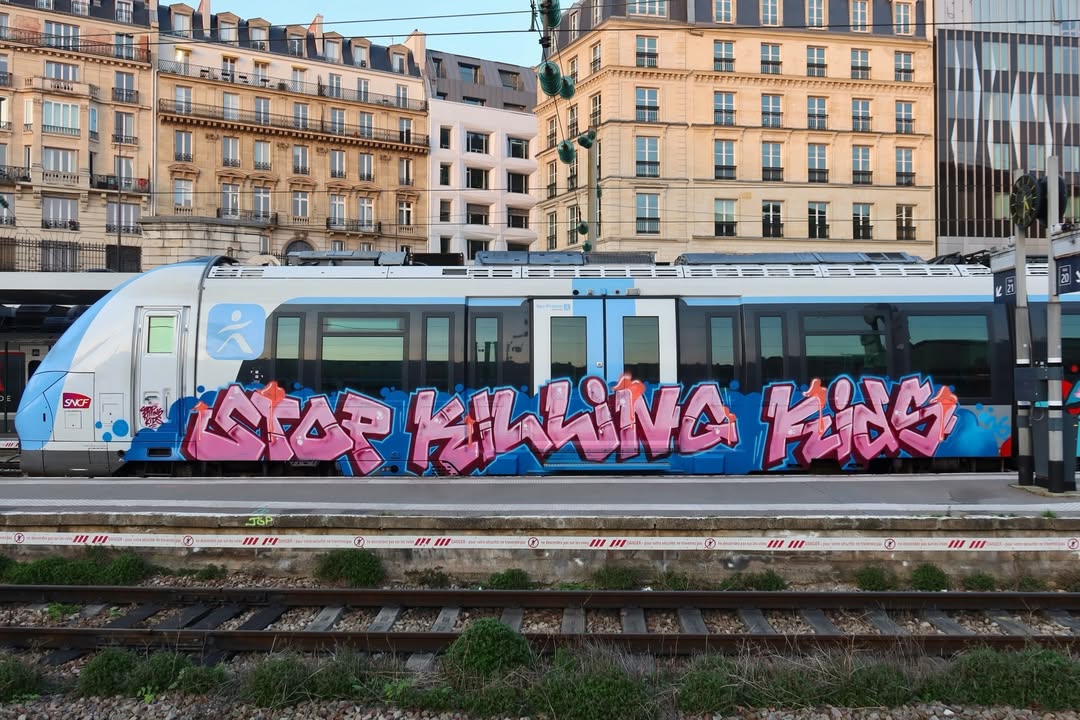 Antifa_Ultras tweet media