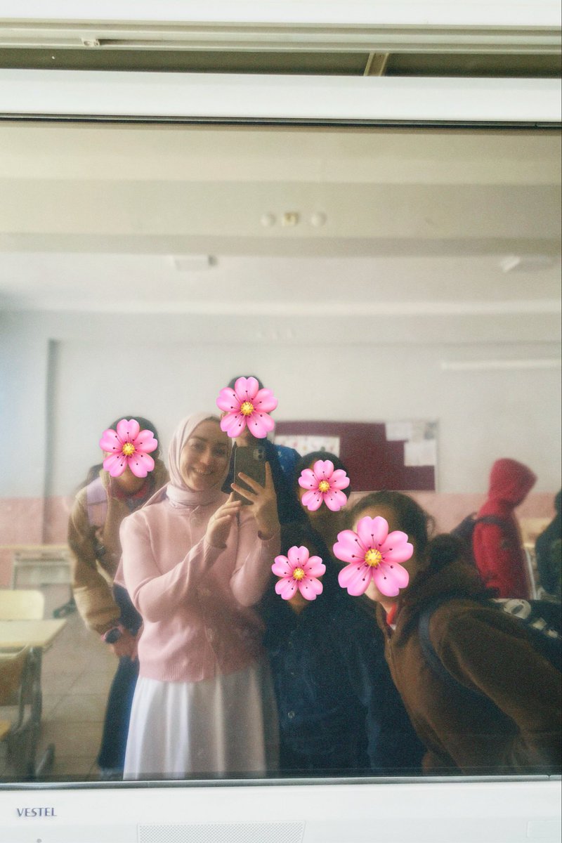 rabiaa*🍉 tweet media