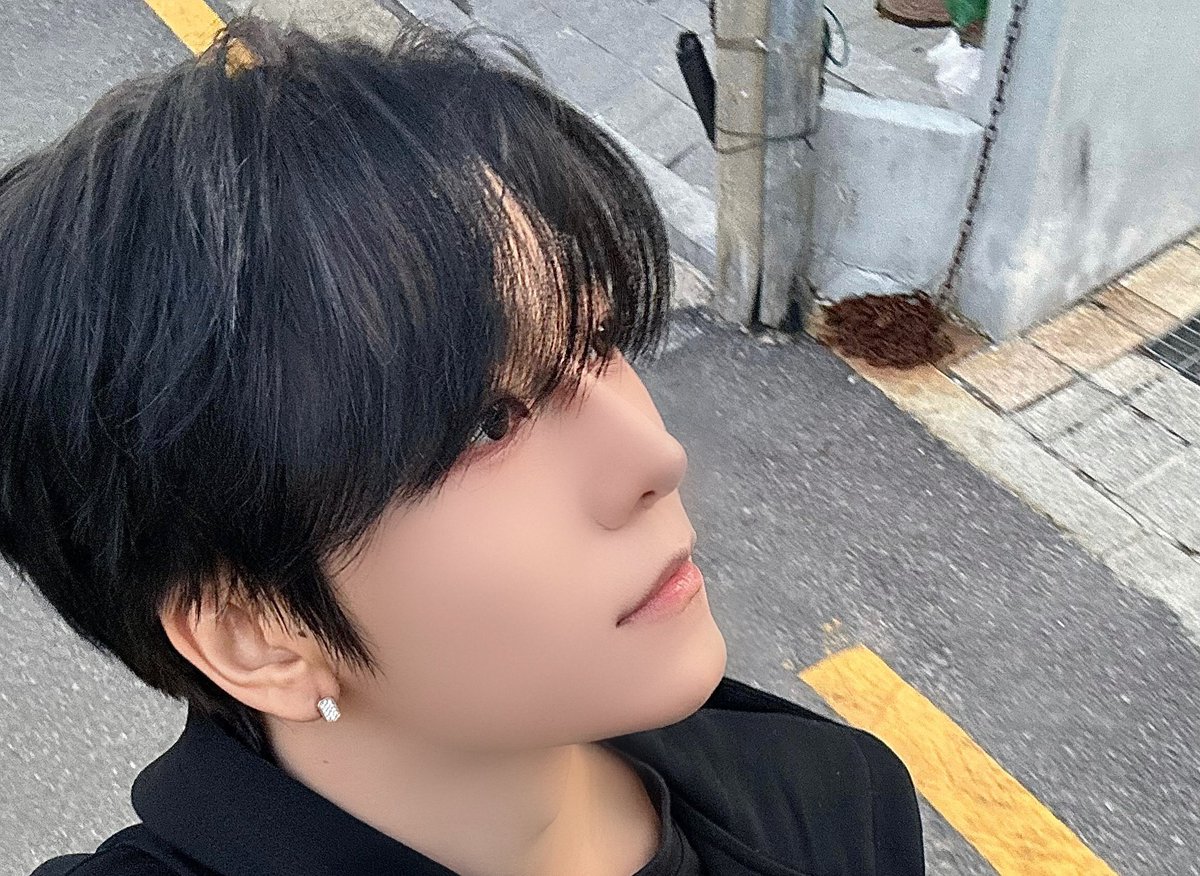 longmotti's tweet photo. 착둥고양이 차안에서 맘마 묵는거 존아 규ㅣ엽냐....찰옥수수도ㅠㅋㅋㅋ큐ㅠㅠㅠㅠ https://t.co/j7fl8JqvBN