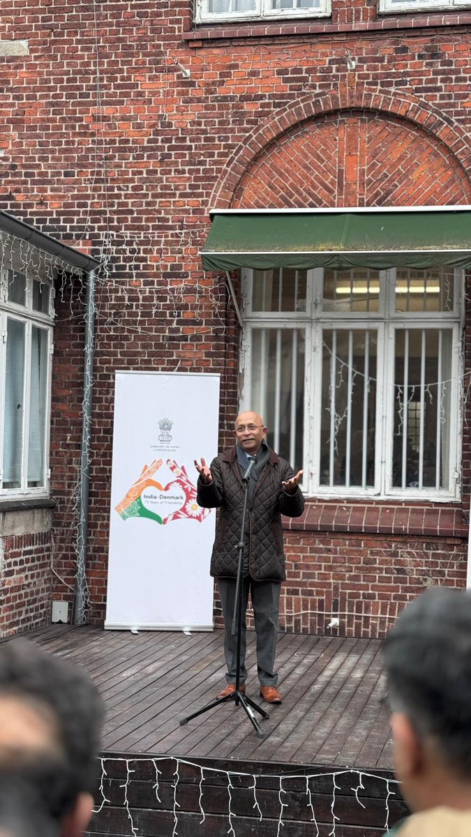 IndiainDenmark's tweet image. Senior Managers of IOCL led by Mr Vippin Jain, ED, Indian Oil Institute of Petroleum Management along with Knowledge Partner Coordinator Prof. Dr Abhishek Goyal, IIM Kolkata visited the Embassy as a part of their international immersion and study program for exploring #green