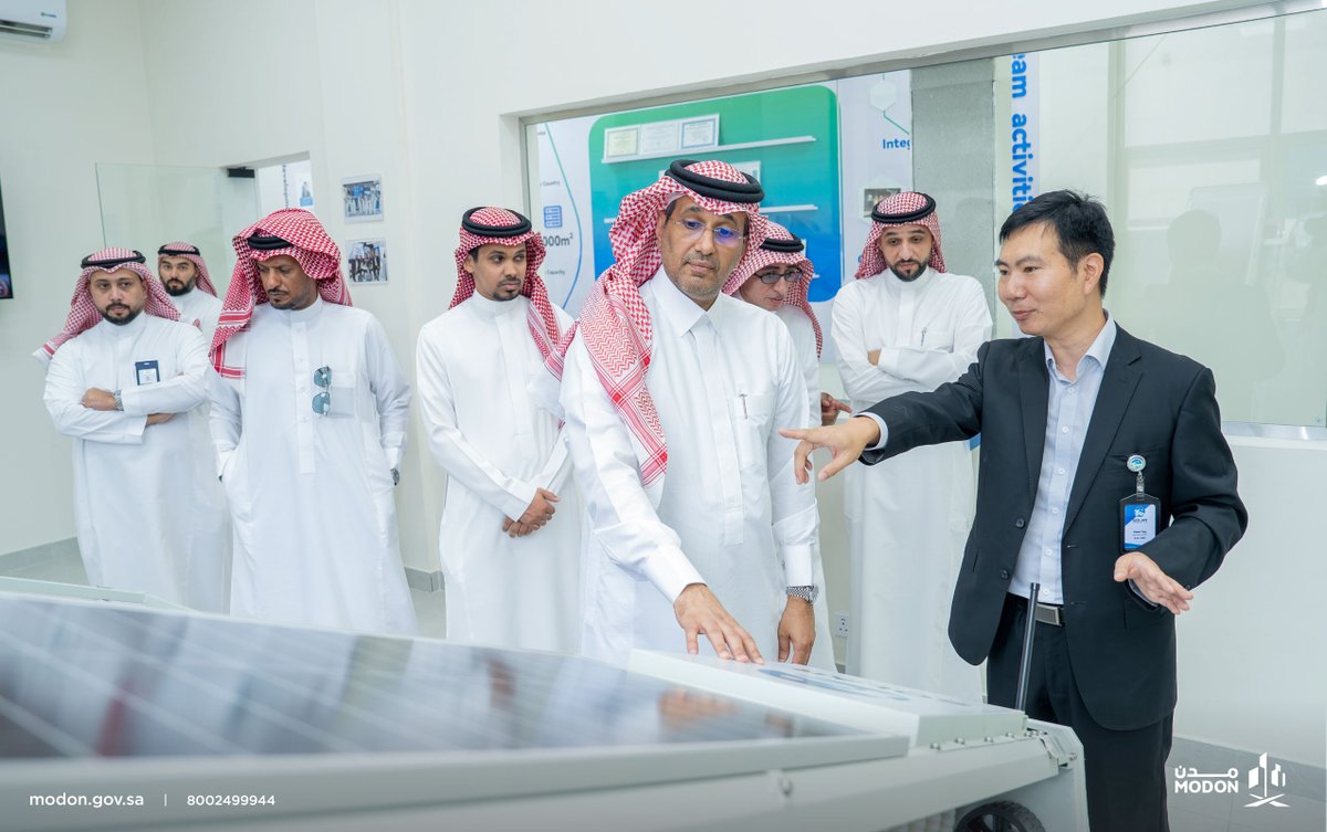 Modon_En's tweet image. H.E. the CEO of #MODON, @M_Alargoubi , met with a group of investors at MODON Oasis in Jeddah to review the enablers and industrial and logistics opportunities that support business growth, empower high quality investments, and stimulate sustainable industrial development.