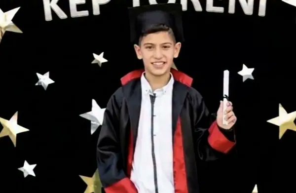 In the long list of victims of random gunfire, a less common case involved a Turkish child who was hit across the border by someone firing in Qamishli, #Syria, to celebrate the release of SDF members by the Government.

The child is now paralyzed and in critical condition.