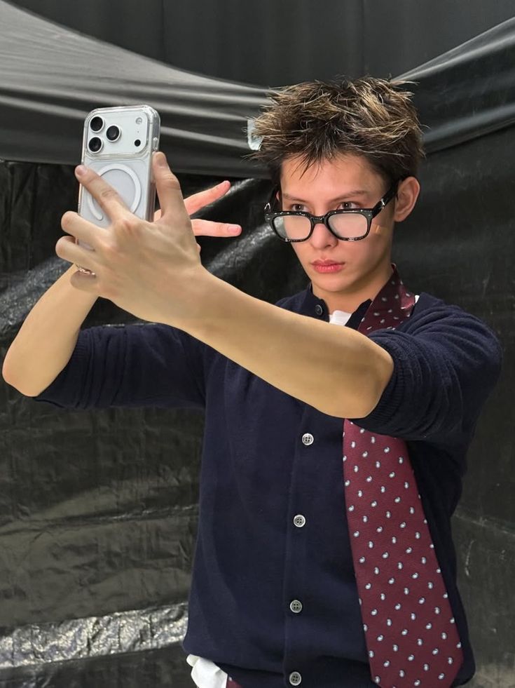 NAVINCENT tweet media