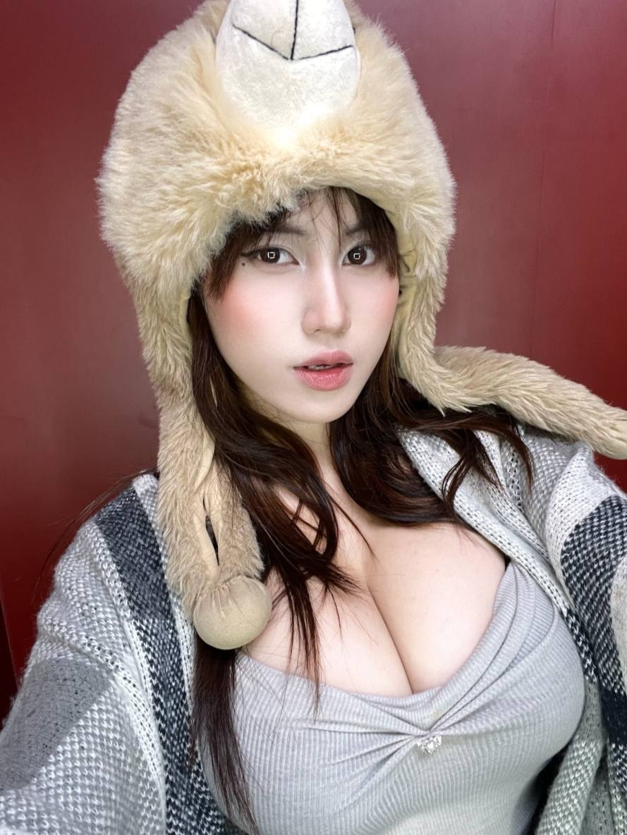 Ejahazel 

Full Update Cek Preview Grub t.me/LumerVIP