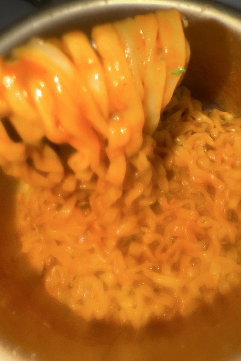 𝙤𝙡𝙞𝙫𝙚 tweet media