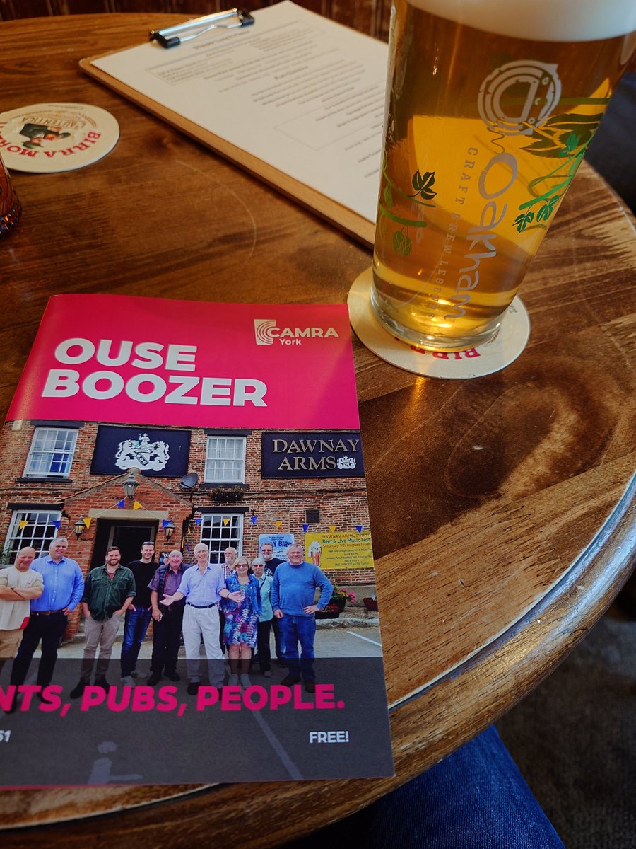 norfolknog1's tweet image. Lovely drop of @OakhamAles Citra in the excellent Golden Slipper in #York a John Smiths pub of old (when it sold cask) and a @YorkCAMRA pioneering pub 🍻