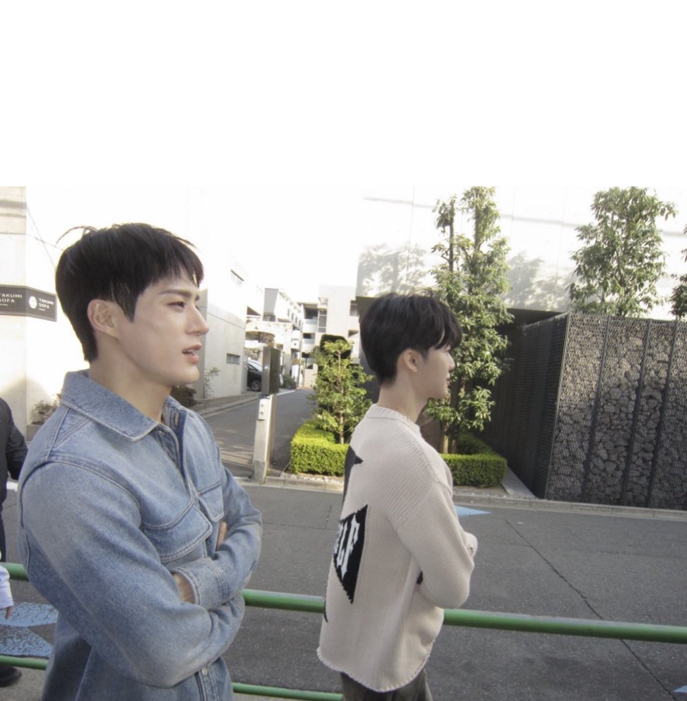 ลาออกมาอ่านฟิค /•᷅•᷄\੭ tweet media