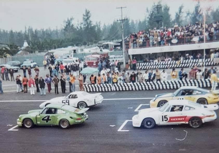 autodromohr's tweet image. Corriendo en el Autódromo Hnos. Rodríguez en los 70's

#ahr