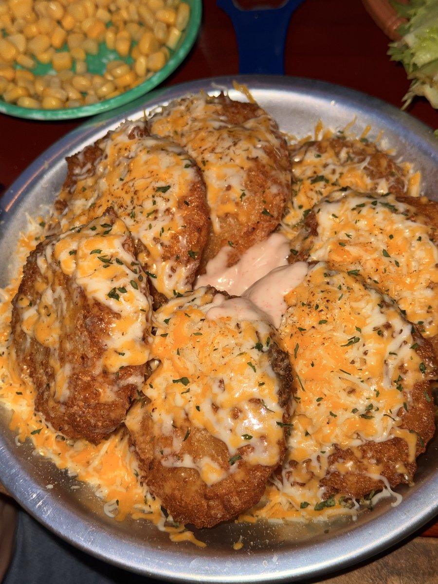 테(이스트) tweet media