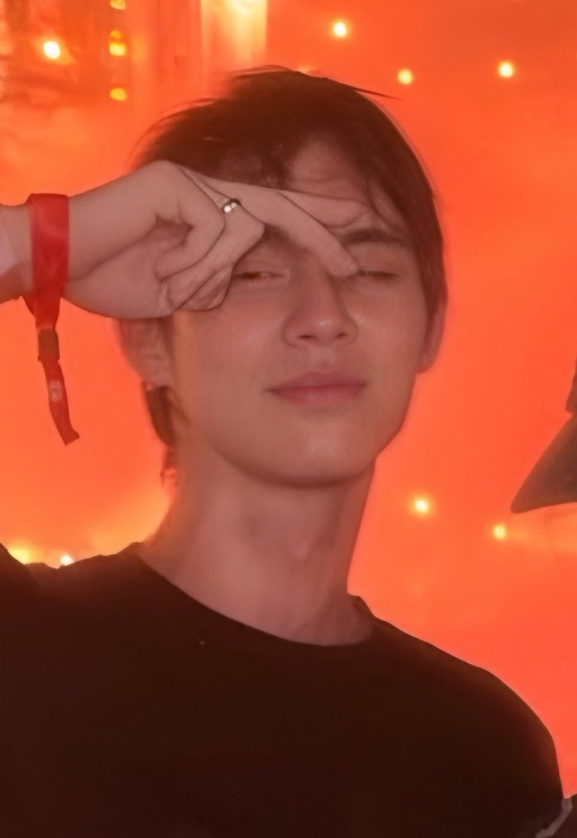 ᥫᩣ ddaravc ᥫᩣ ☀️ ☁️⁹ tweet media