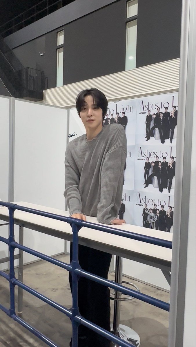 deb 🖤 tweet media