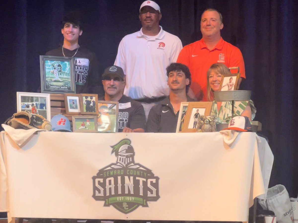 SLHS Baseball tweet media