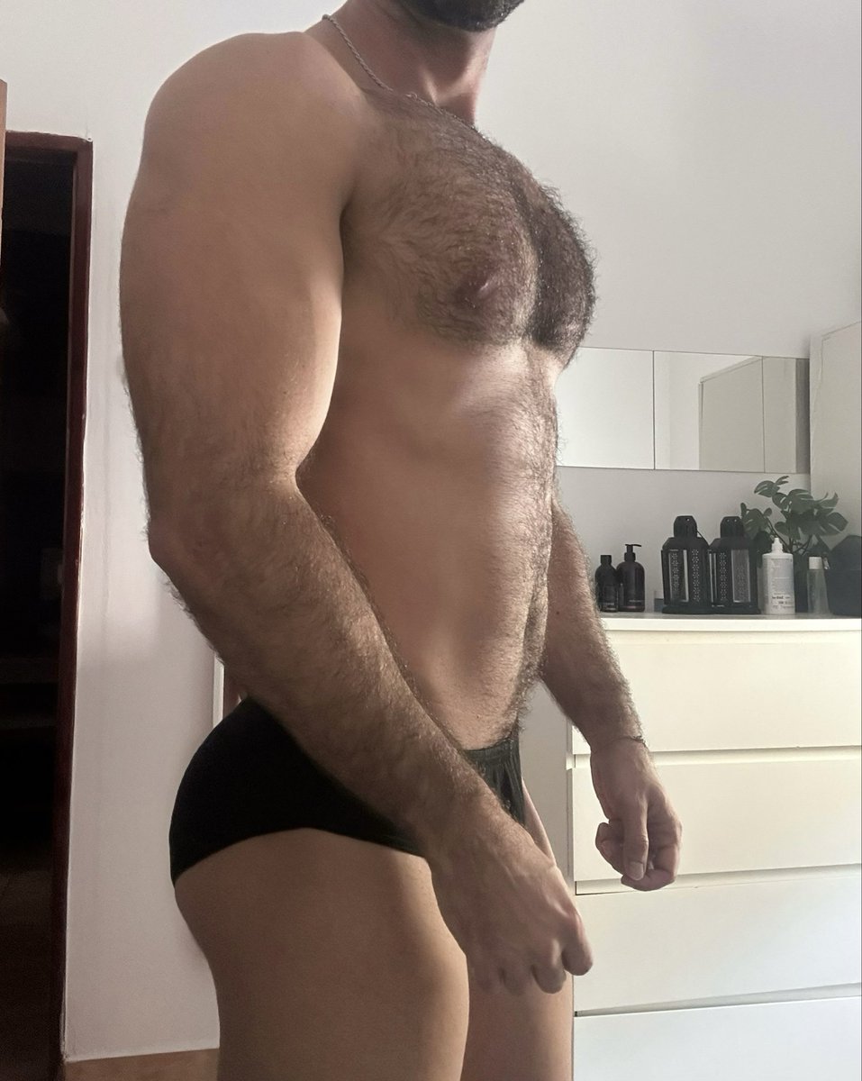 casualchicopt's tweet photo. Hairy https://t.co/mQvNDxSiyZ