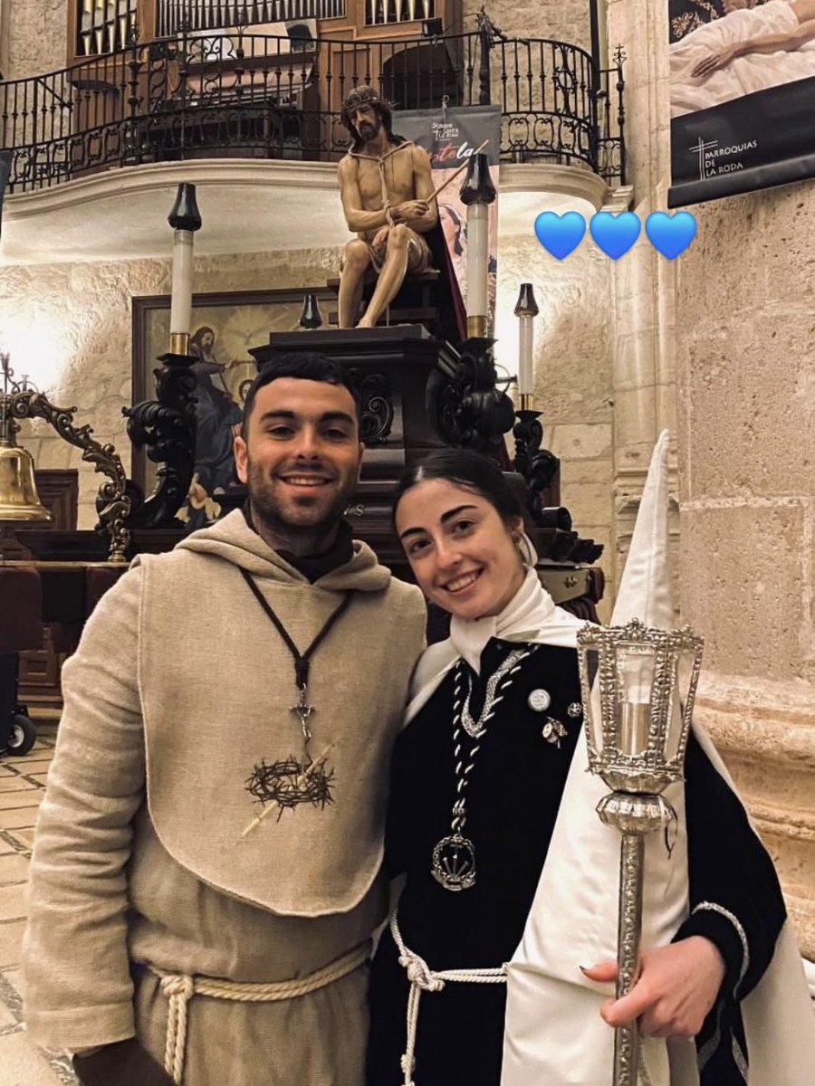 HermandadRoda's tweet image. 🤎 Pasión por la Semana Santa…
Una Hermandad…una Cofradía…un mismo equipo: el del Señor y su santa madre. 
Porque la Semana Santa es #FE en Dios, es ayudar y es compartir…

#SomosNazarenos en @Parroquias de La Roda 
#SomosCoronadosEspinas