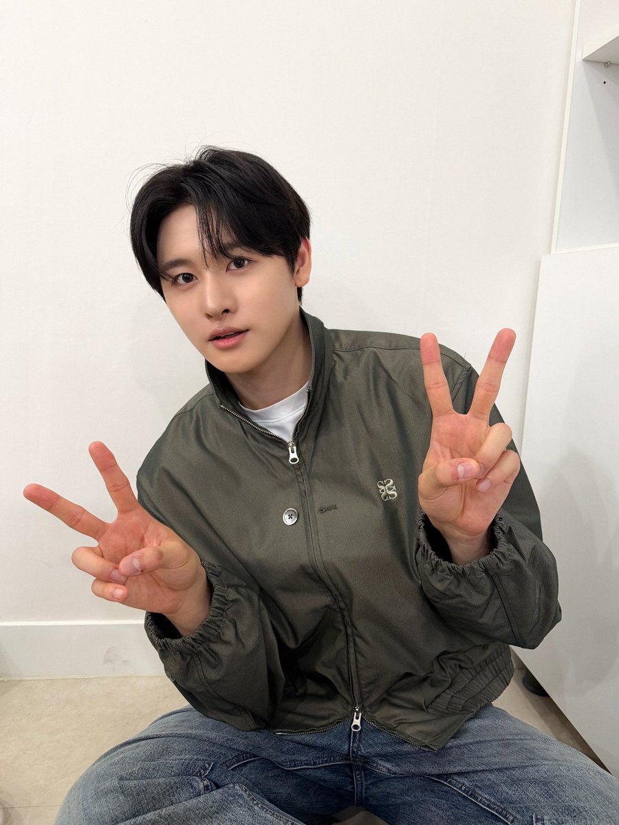 TRENDZ (트렌드지) tweet media