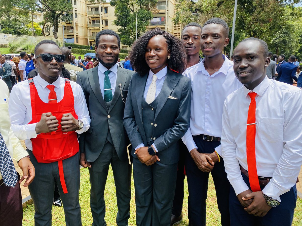 DonPowerz's tweet image. Makerere University has been Graciously Rebooted
#NoCuddles