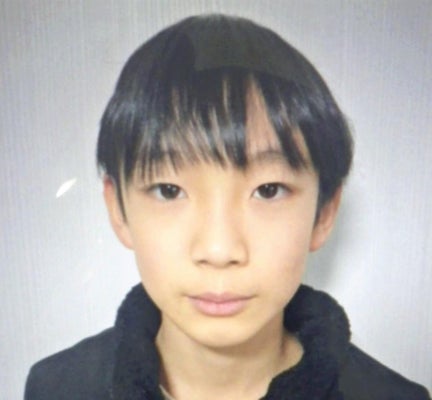 京都 南丹 11歳男児の遺体遺棄事件 父親が関与ほのめかす供述 ！NHK【ニュース速報 】京都府南丹市の山林で13日、市内の小学生、安達結希さん（11）の遺体が見つかった事件で、父親に逮捕状！