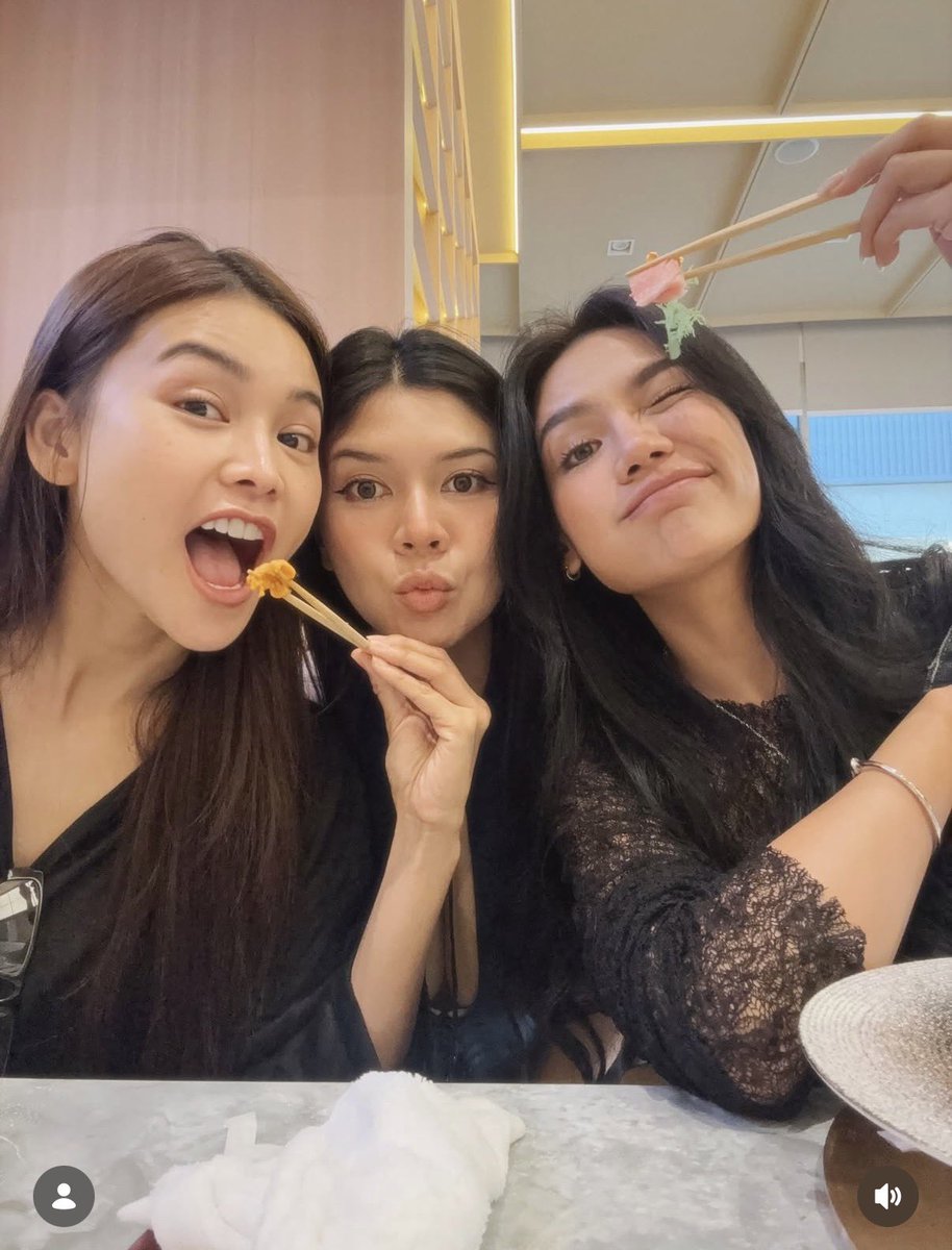 🛳️ | เรือสำราญ​อิงล็อต 🌻🌤️ tweet media