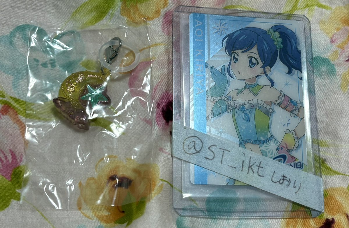 しおり tweet media