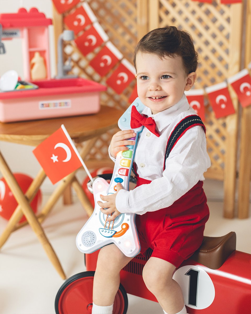 letsbechild's tweet photo. 23 Nisan Coşkusu Let’s Be Child’da🎈🤍
Oyunla gelişimi destekleyen oyuncaklarla hediyeni şimdi https://t.co/AzzvxBN9xx'da keşfet.

#letsbechild #23Nisan https://t.co/bnXmKsXYcq