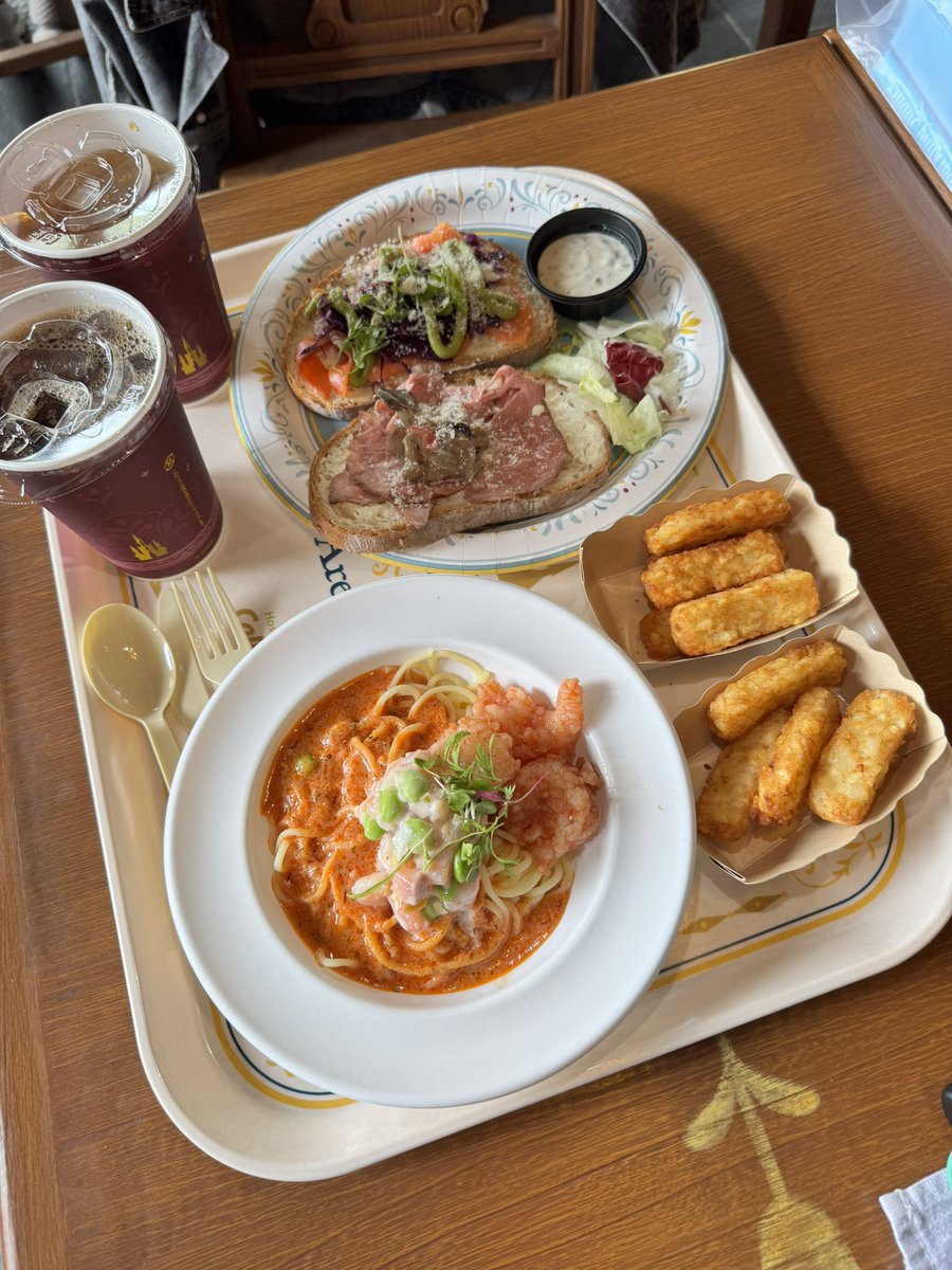 R_donald__'s tweet photo. 新メニューとっても美味しかった！！！ https://t.co/YhibZZKvOI
