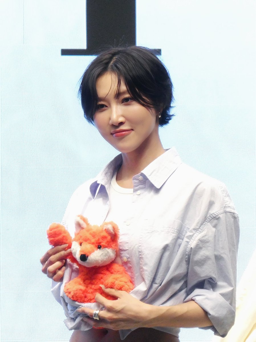 imnotmoomoo tweet media