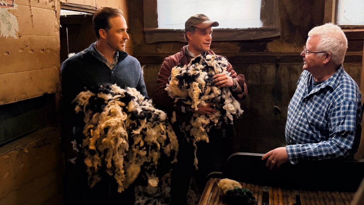 ▼ Kiel James Patrick tweet media