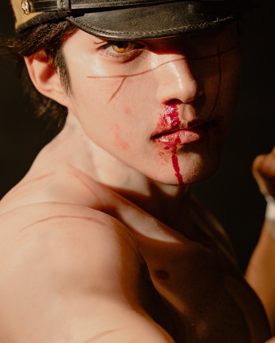 cos.
顔に綺麗にかげが入っているのをみると興奮する