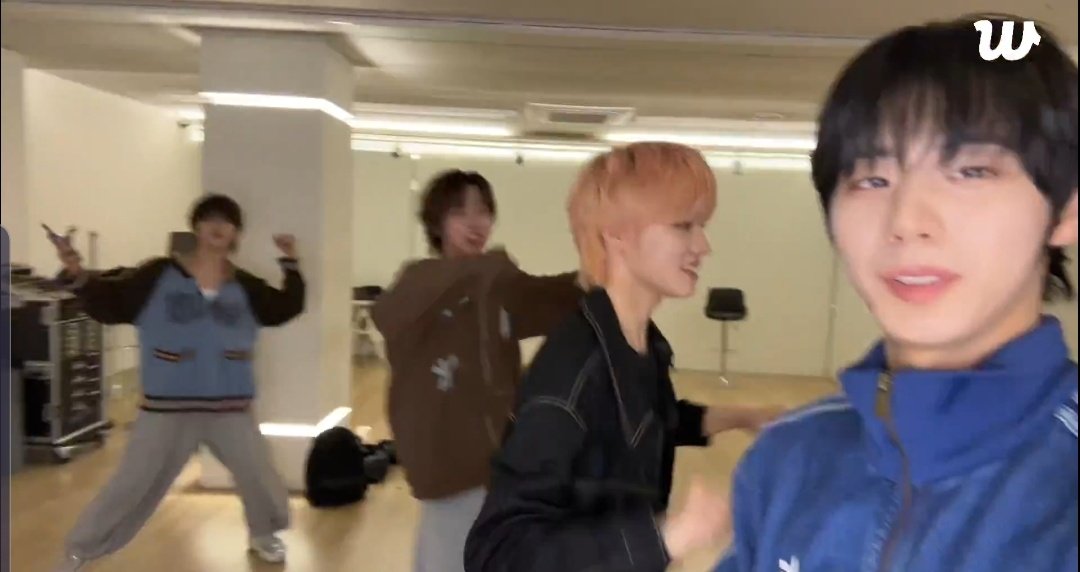 eli, sn 🍯 ✦≽^•⩊•^≼✦ tweet media