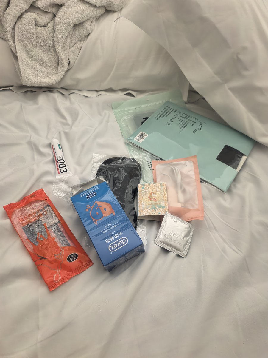 028cdqinglv's tweet photo. 今晚的活动 单男很有礼貌 行程和吃饭给我们安排的很好 对方情侣也是高颜值 反差感满满 很有礼貌 期待下一次活动 目前计划还在028待两天 #成都 https://t.co/Vij4Ru6yHa