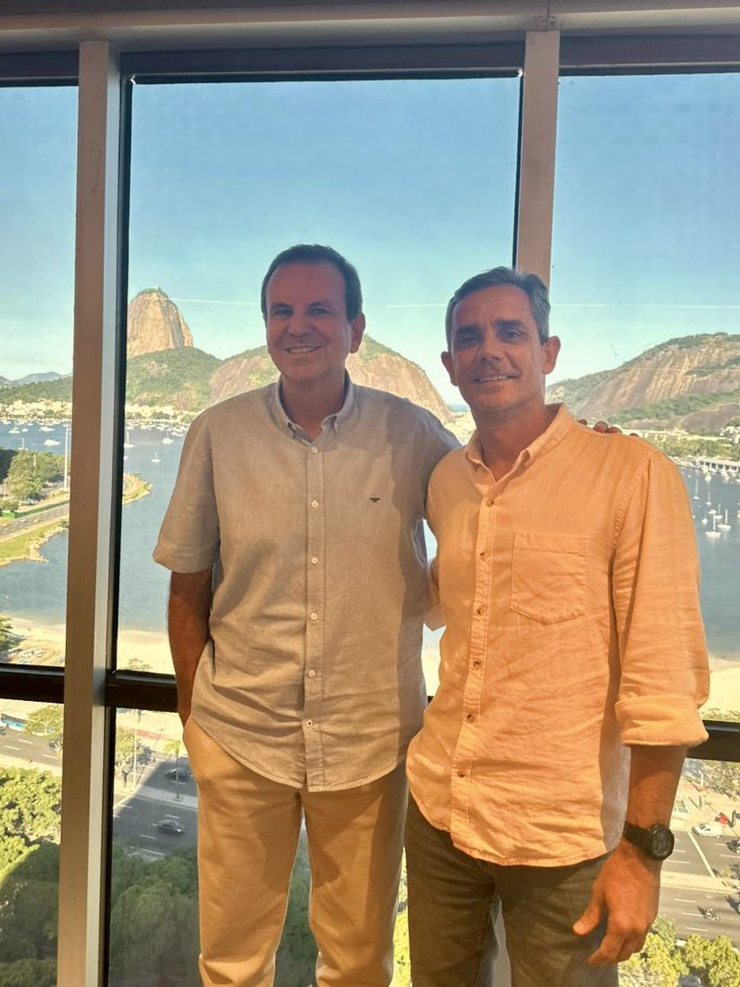 Fabianohorta_'s tweet photo. Hoje foi dia de uma boa conversa com @eduardopaes sobre os desafios do Rio.
Sua liderança é peça-chave na reconstrução da cidade.

Hora de somar forças com @LulaOficial e construir uma grande aliança para mudar o Rio. Vamos juntos! https://t.co/A7Bujf0WYq