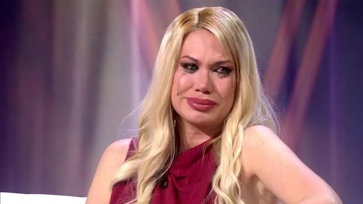 blonmelon's tweet photo. si metiesen a esta verdadera reina de realities es game over para las argentinas #CarcelGemelos3 https://t.co/WtKI3TTuhG