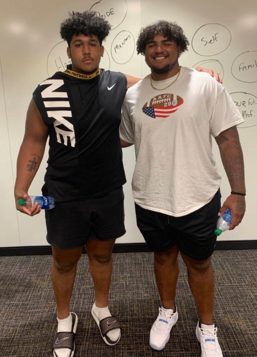 Kaydn Proctor needs to be an Arizona Cardinal, he dwarfs wirfs. 20 years old. Blue chip program, mauler at RT