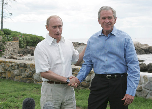 James_Hawke1's tweet photo. How is 'Putin' still around?
#FakeReality https://t.co/srVQUd0ryz