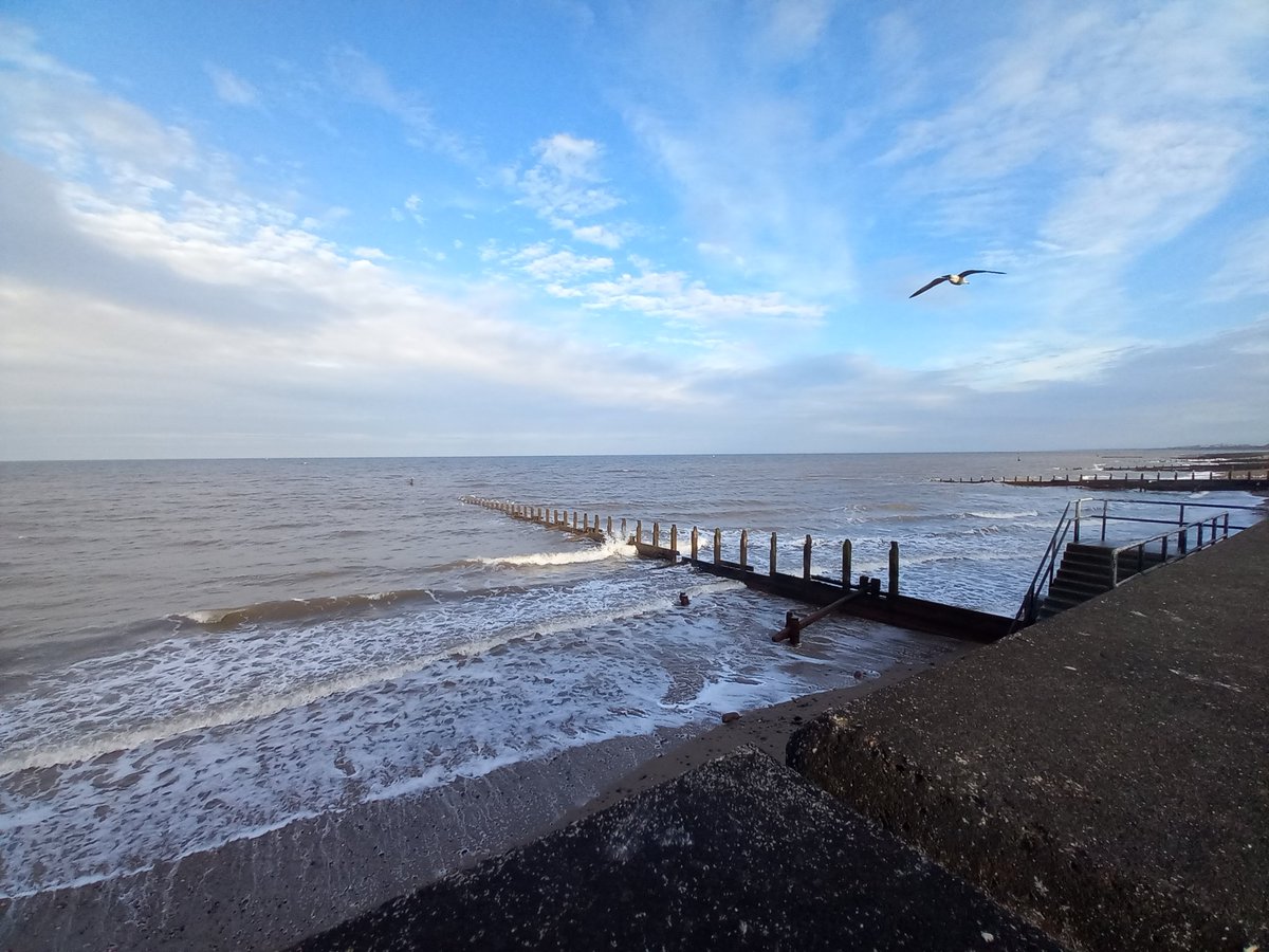 YorksSaltMaiden's tweet photo. Time for another batch of saltwater...

#yorkshiresaltmaiden #yorkshirecoast #tides https://t.co/seqSeFnvw5